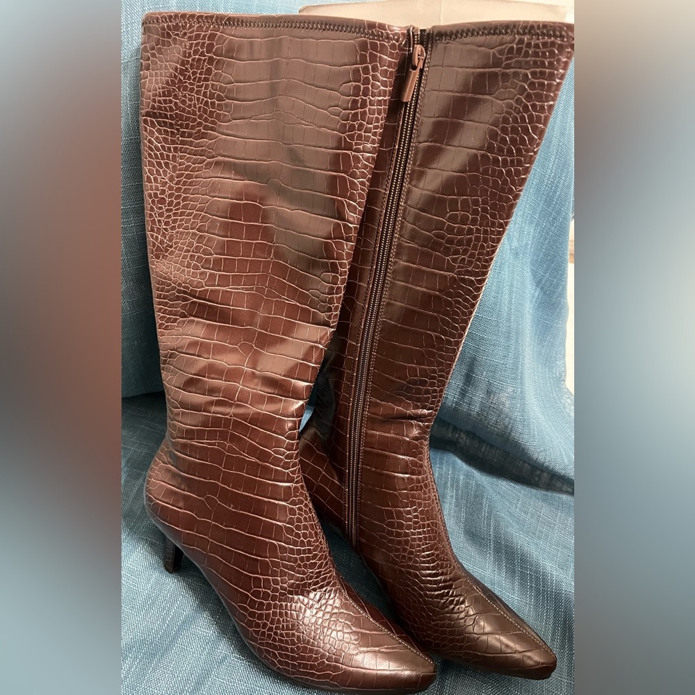 Brown Impo boots-kitten heel